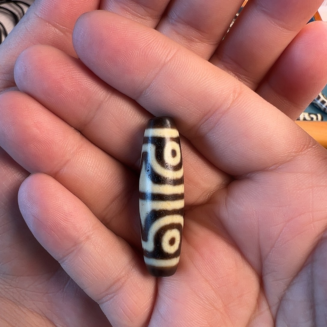 黄***圣玛瑙/玉髓颈饰未镶嵌