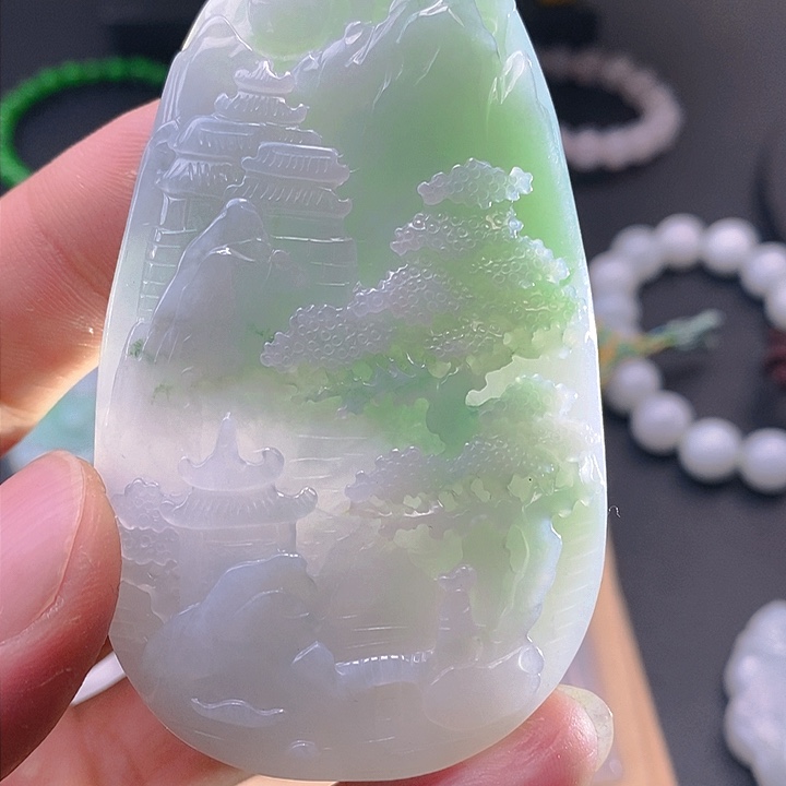 颈饰未镶嵌翡翠我****了