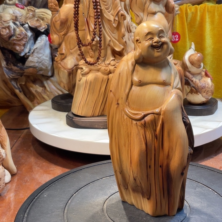 柏木（崖柏）l*q崖柏   弥勒