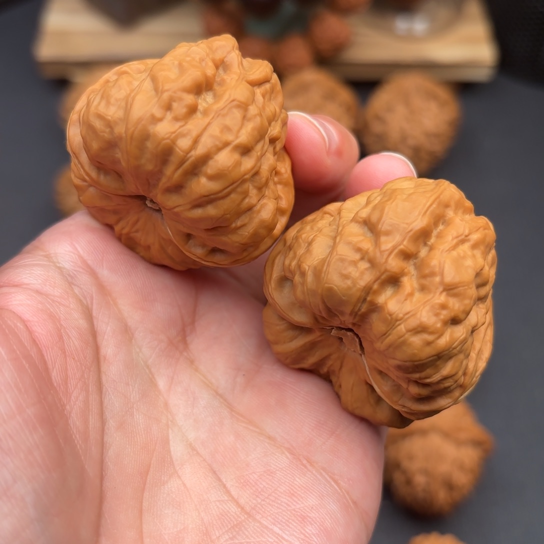 文玩核桃把件暴力蛙42肚47