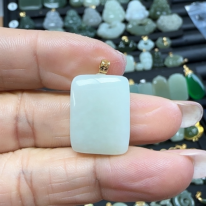 和田玉吊坠(不含链)18K金镶嵌