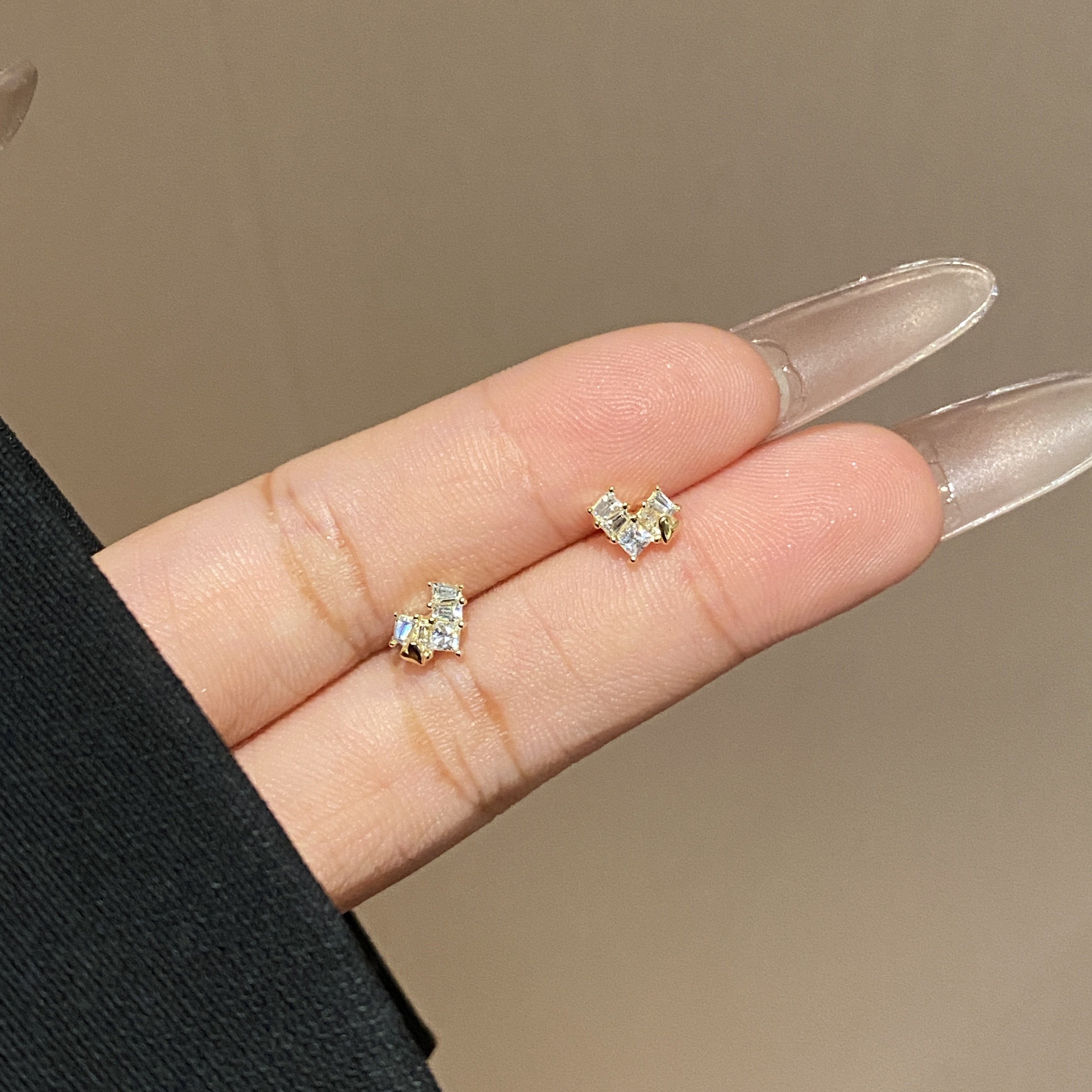 925银合成锆石耳饰 爱心爆闪精致设计款璀璨耳钉A2592