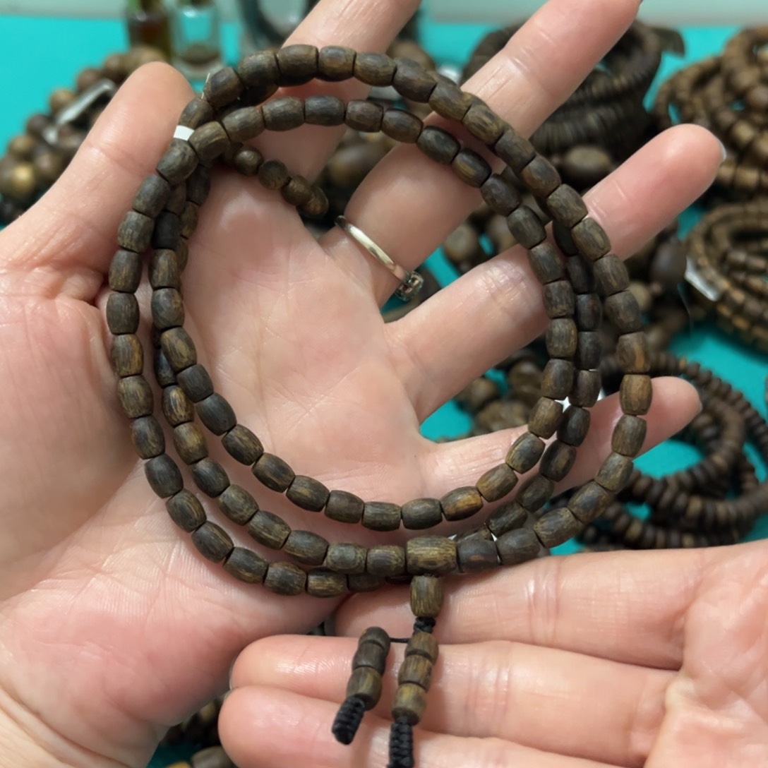 沉香手串不****?张勺子沉水卡5-14克多样性发货一条