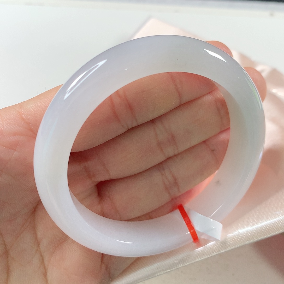 翡翠手镯未镶嵌⑧③