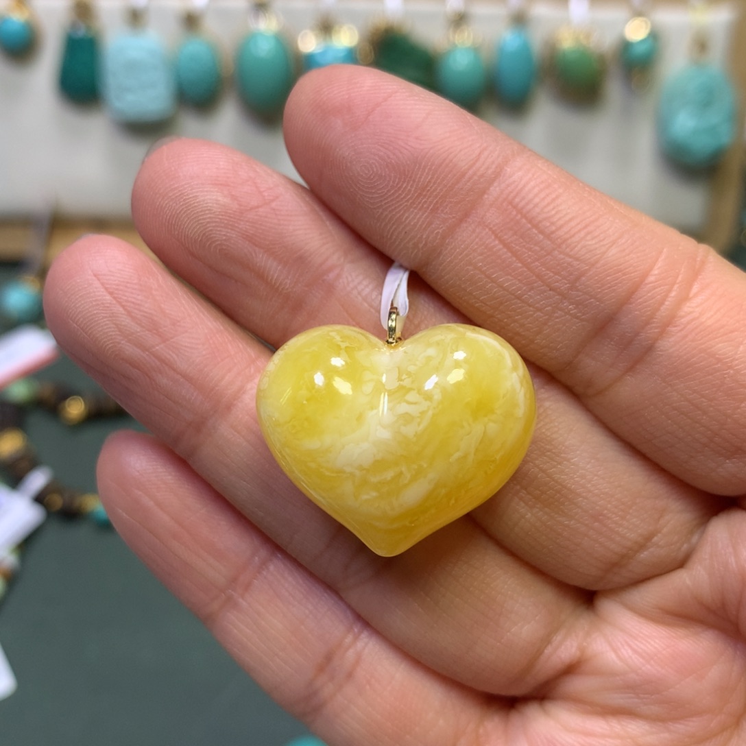 蜜蜡裸石未镶嵌吊坠