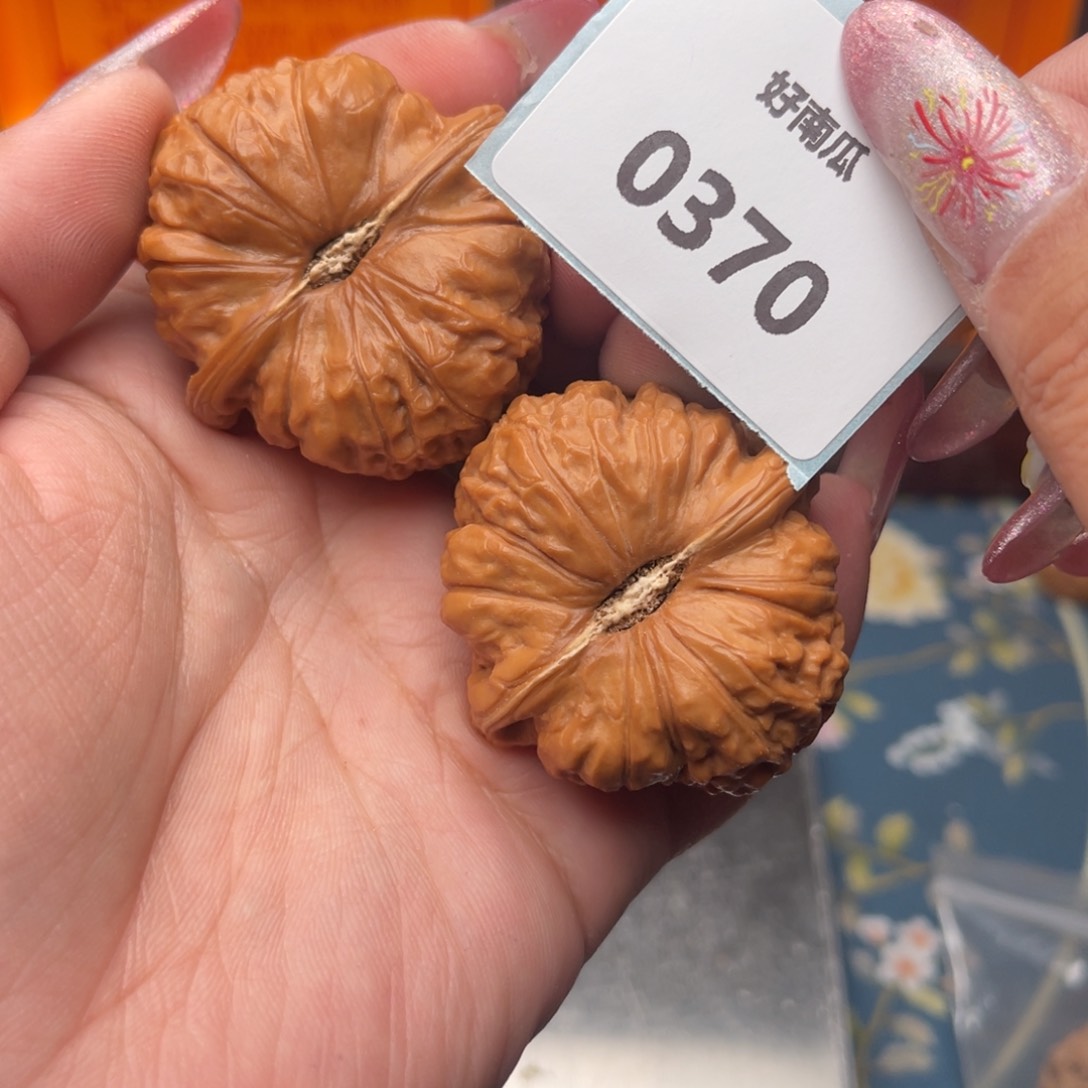 文玩核桃把件下*了南瓜墩42