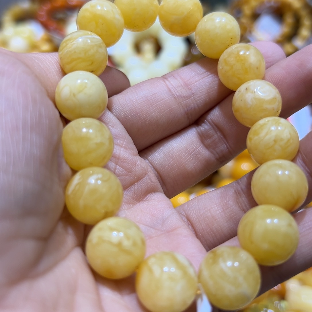 琥珀珠宝奇石未镶嵌