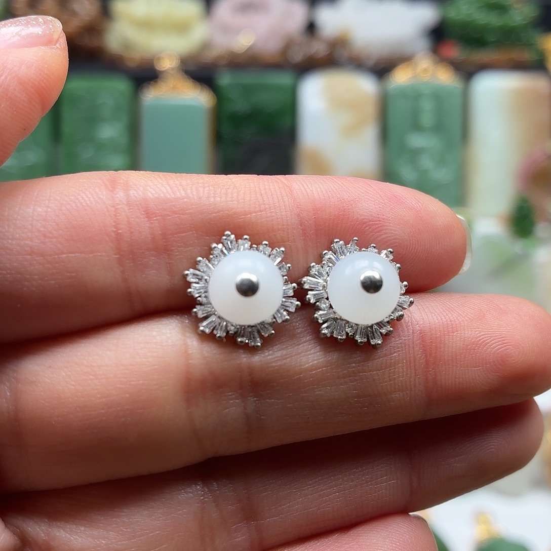 六***乐和田玉银S925镶嵌颈饰