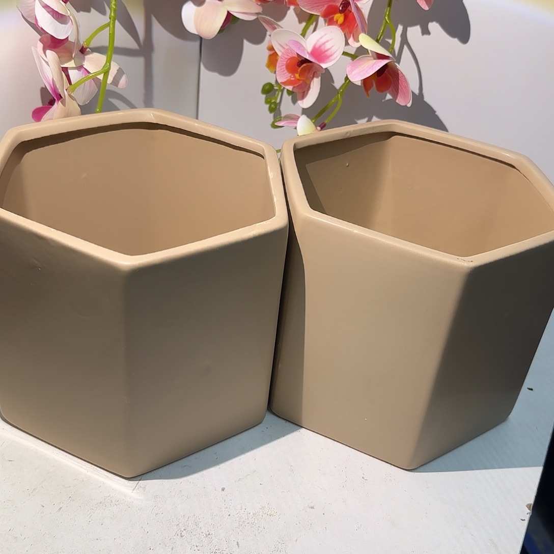 ：2个有孔处理：满15元发3047