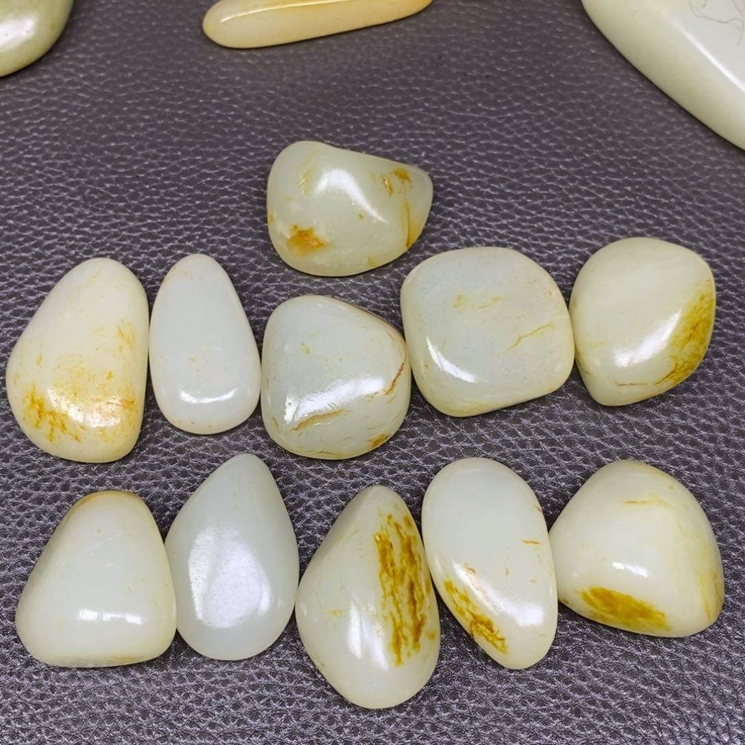 和田玉挂件^_^未镶嵌魏*彪