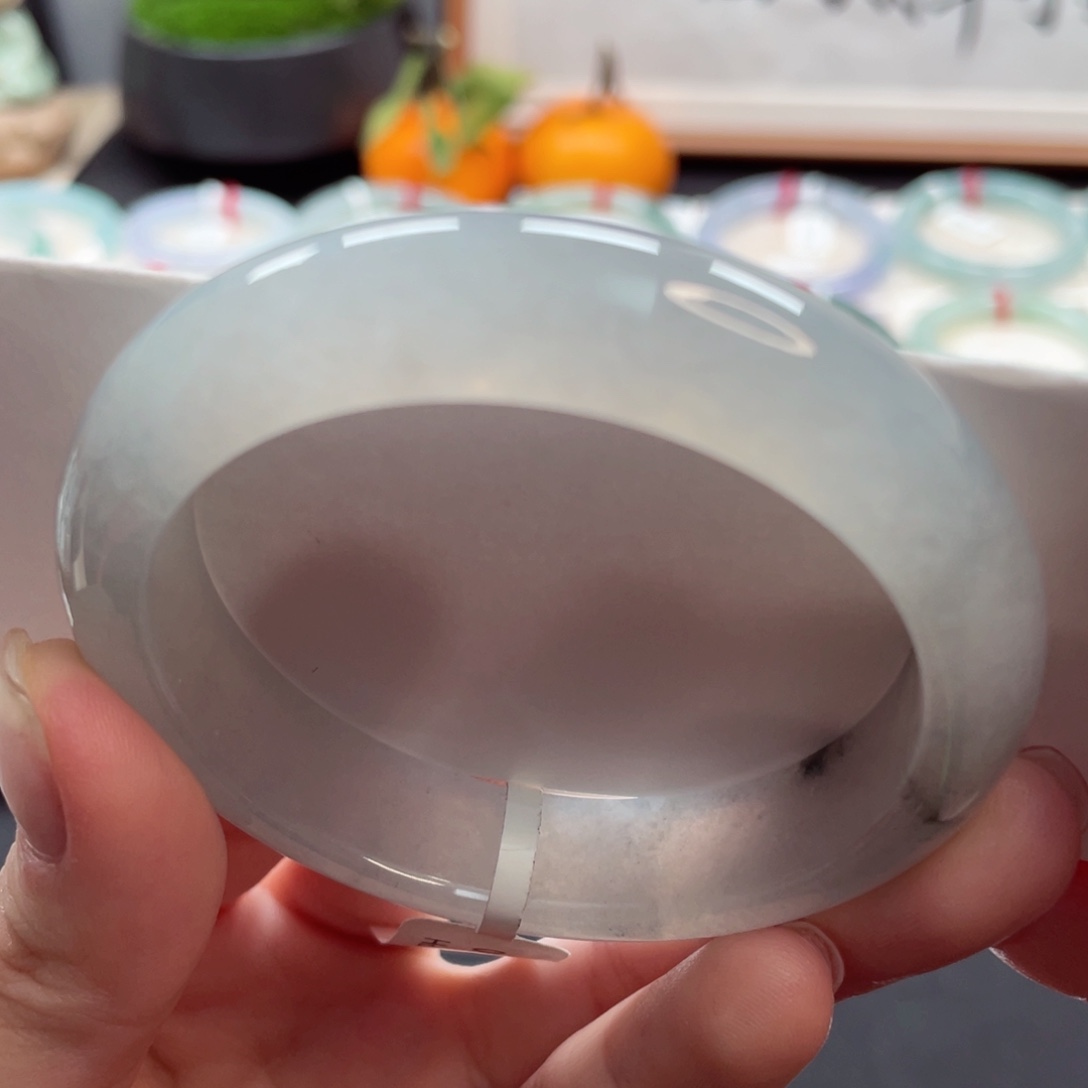 【闪购商品】翡翠手镯未镶嵌53起光飘绿花小万战斗机4号