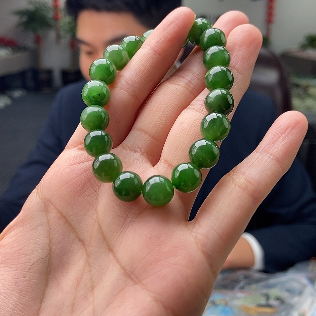 和田玉颜色多样性发拍一发一未镶嵌