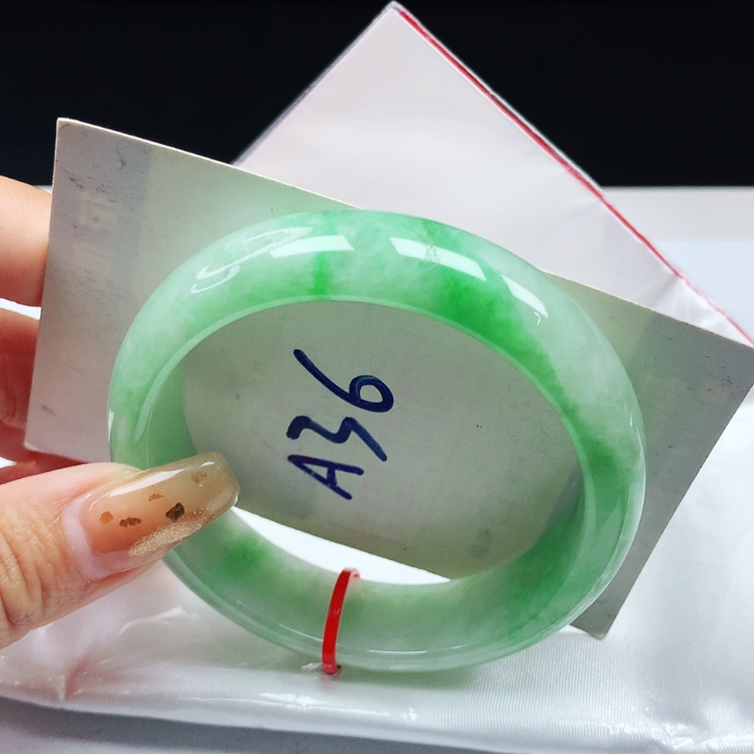 【闪购商品】翡翠手镯未镶嵌 正圈55+ 轮胎镯 