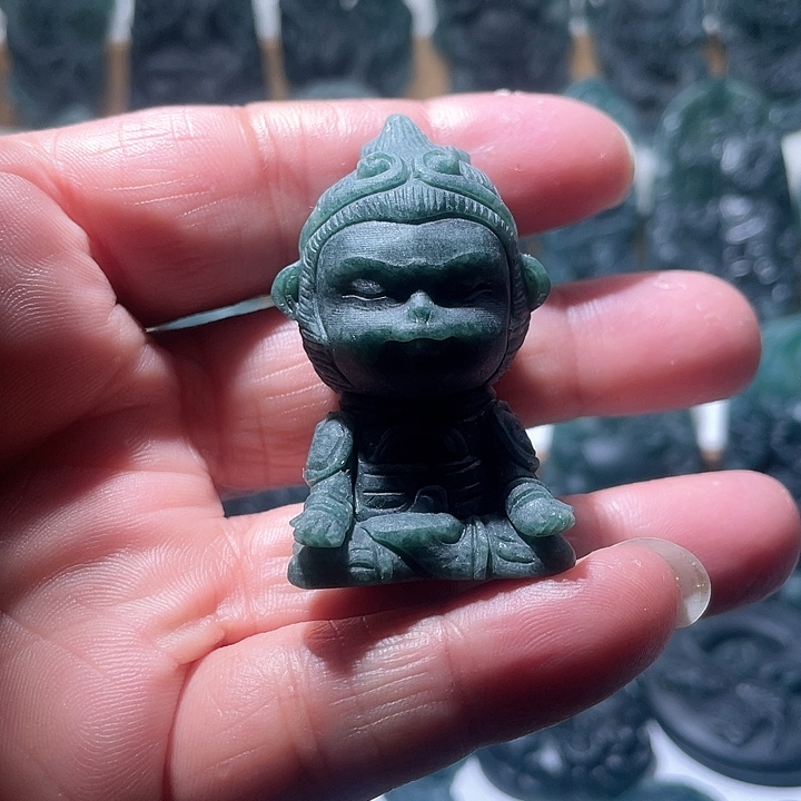 定制翡翠未镶嵌大圣