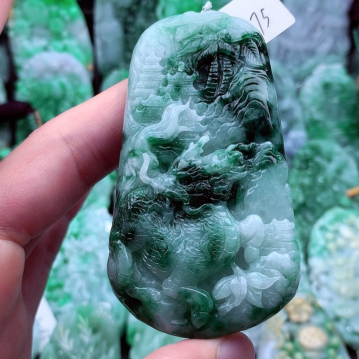 翡翠吊坠(不含链)未镶嵌