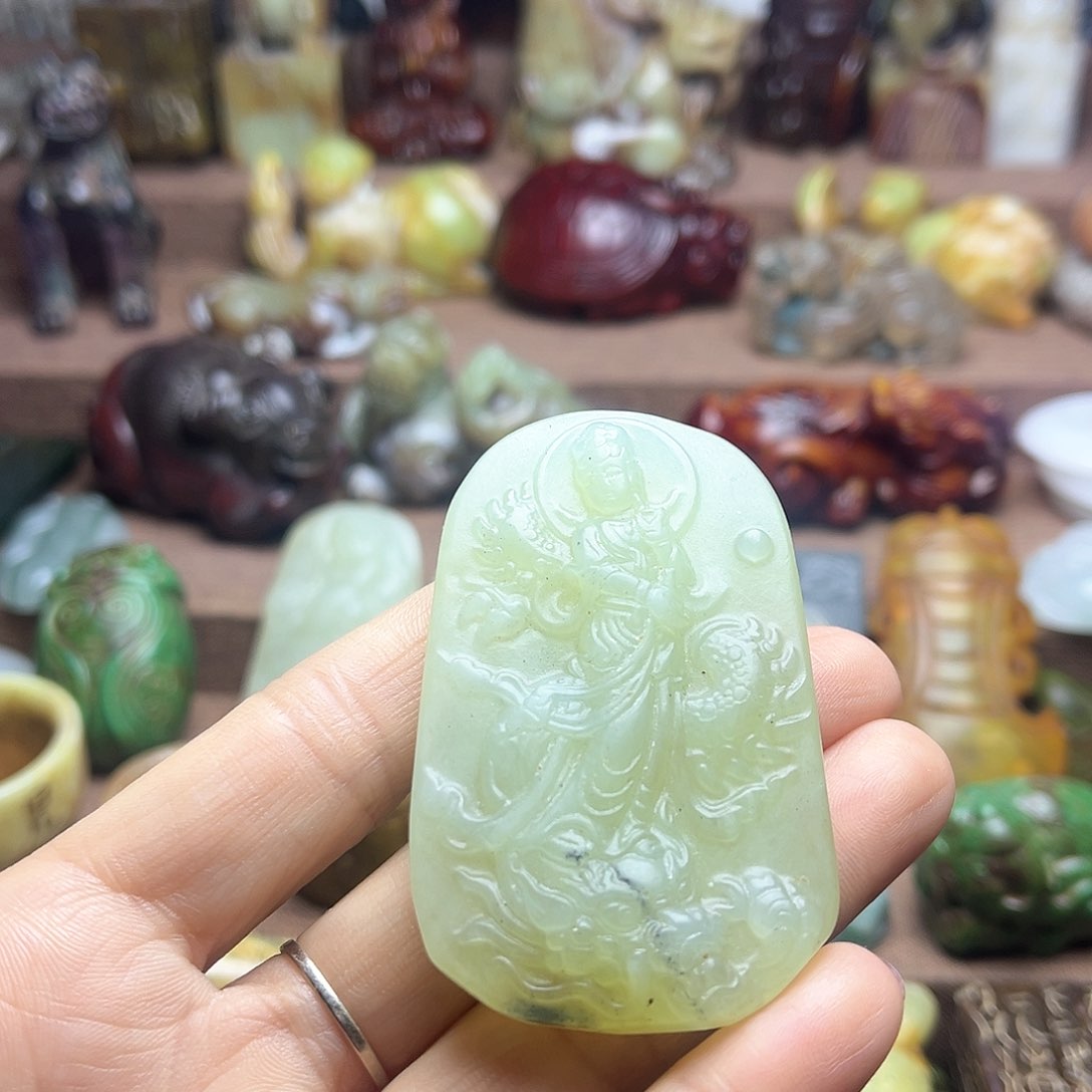 白玉菩提吊坠79。。