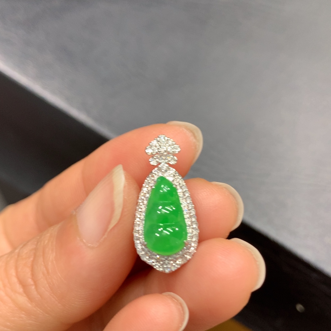 翡翠18K金镶嵌吊坠(不含链)