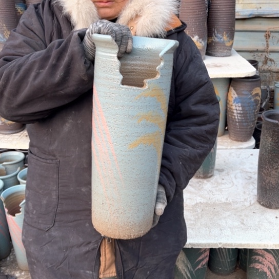 红陶口16高40瑕疵