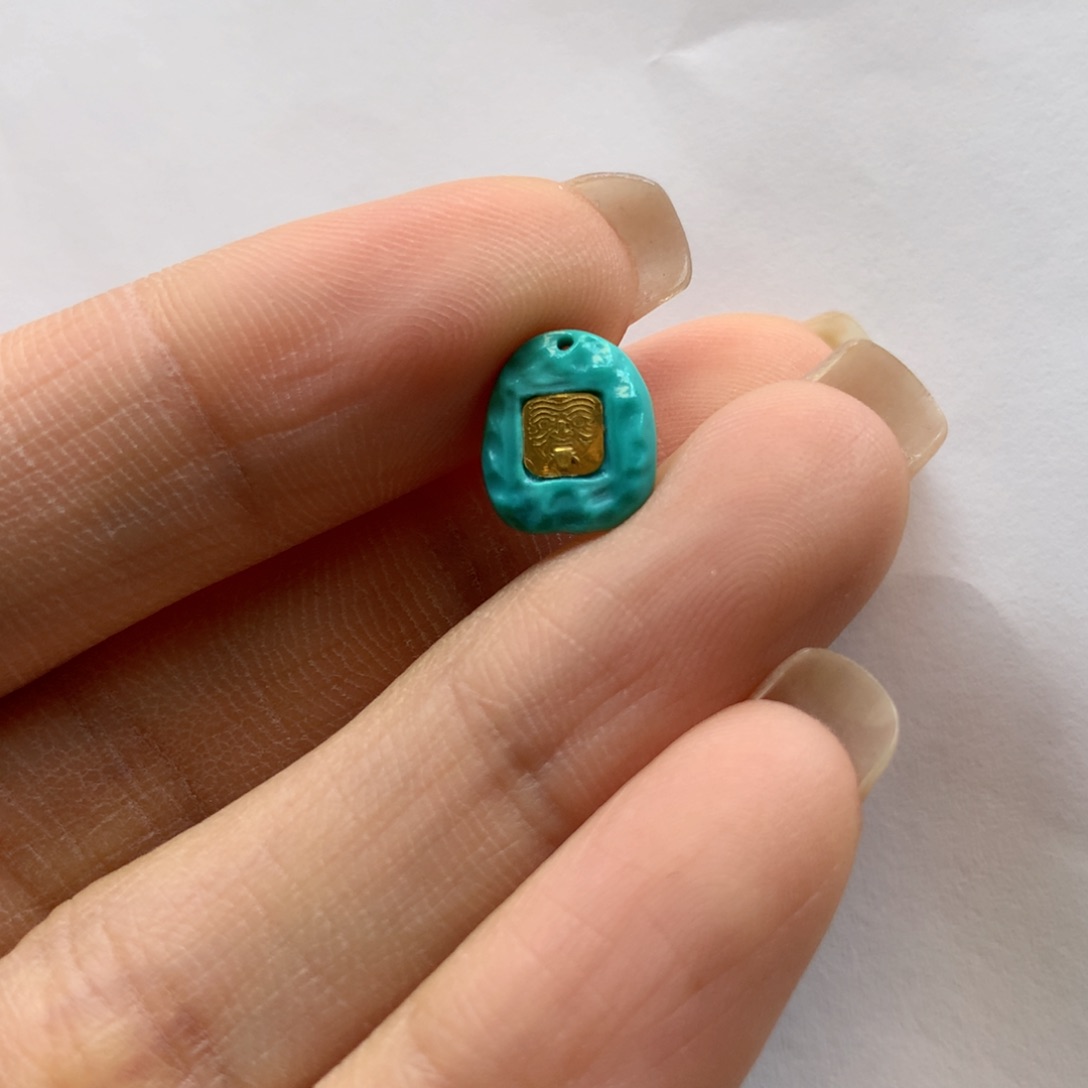 绿松石配饰未镶嵌