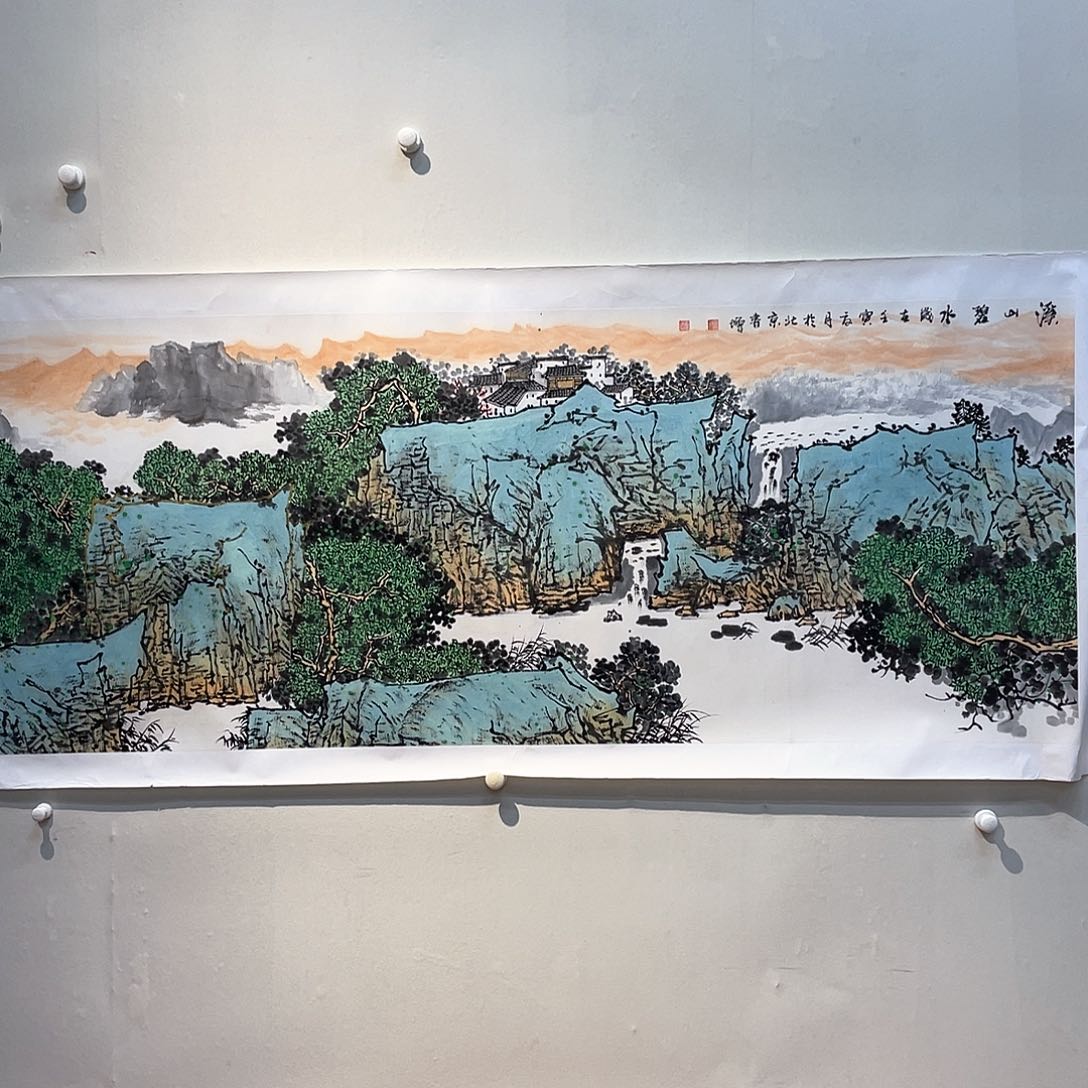 国画把门反锁门上一扇通往