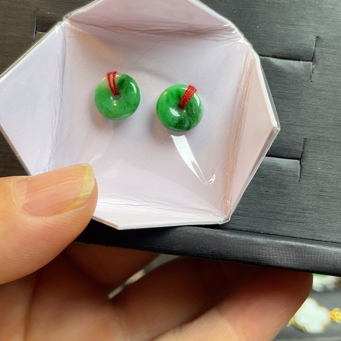 翡翠耳饰足铂镶嵌天然翡翠Ａ货