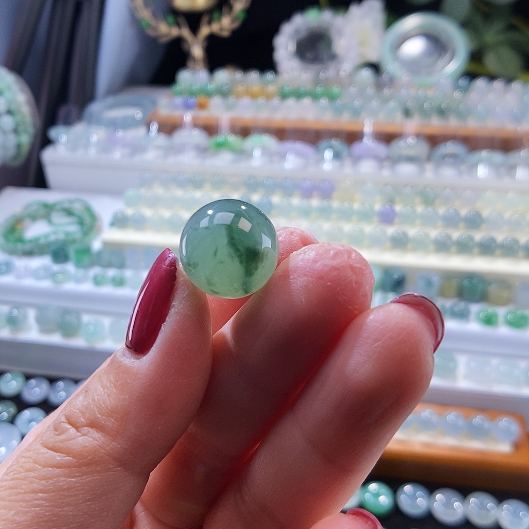 黄***₃翡翠未镶嵌颈饰圆珠14.4有纹