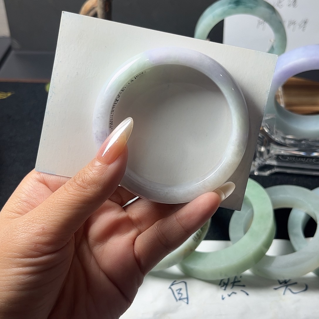 未镶嵌手镯翡翠天然A货翡翠手镯淡春彩有包容