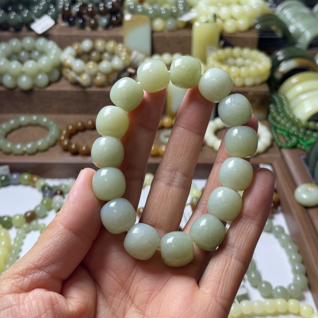 和田玉手链未镶嵌