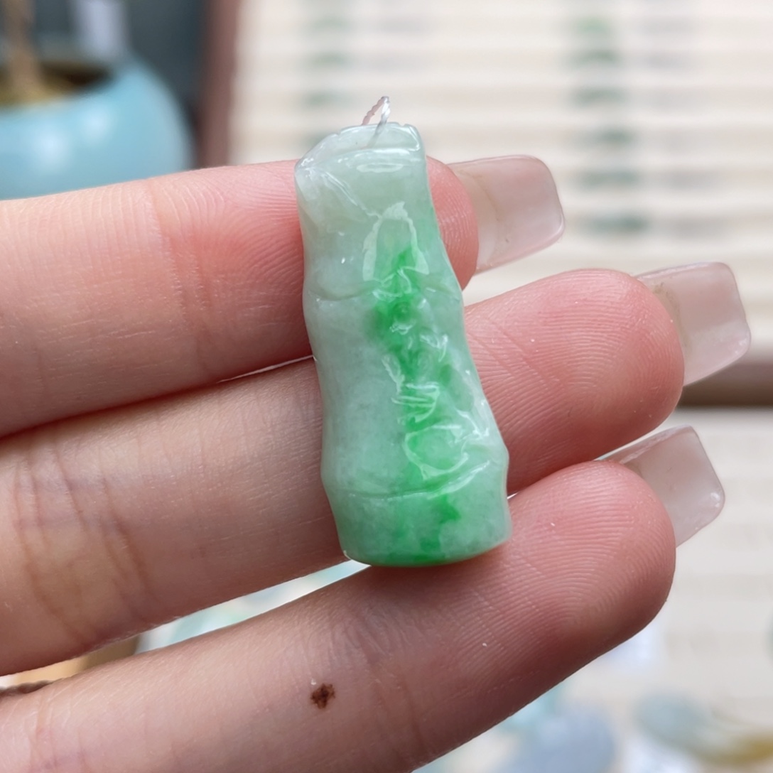 翡翠未镶嵌吊坠(不含链)a08阳绿飘花竹节
