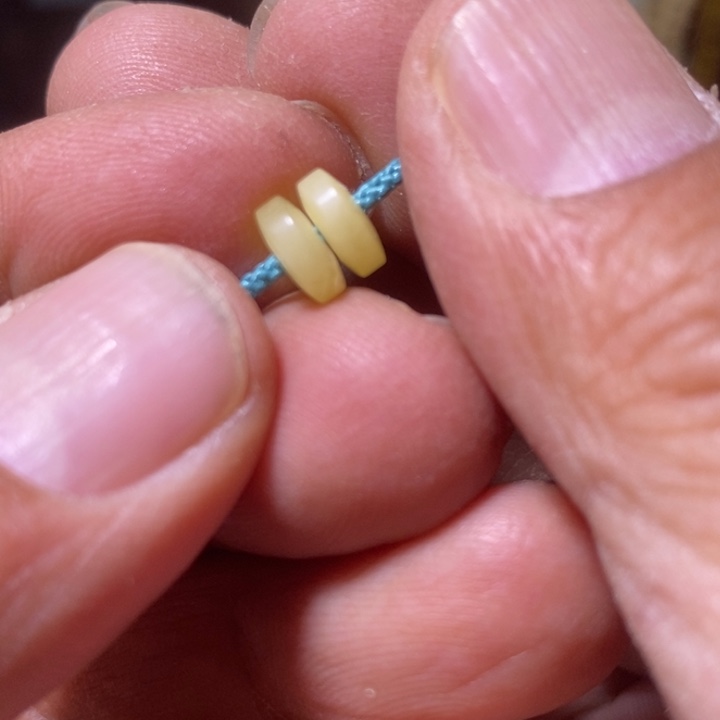 蜜蜡裸石未镶嵌配饰