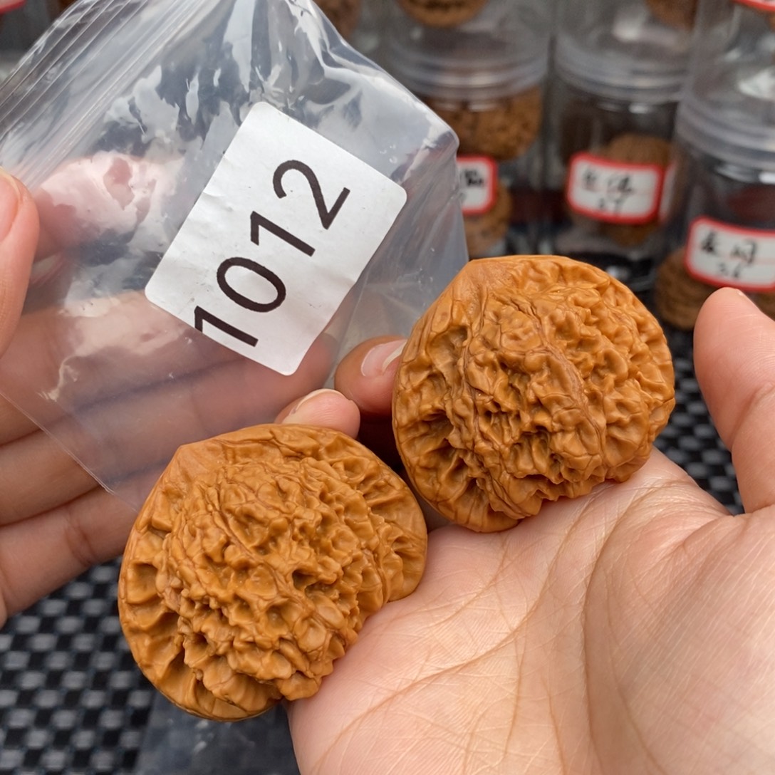 吊坠桃核49官帽打底