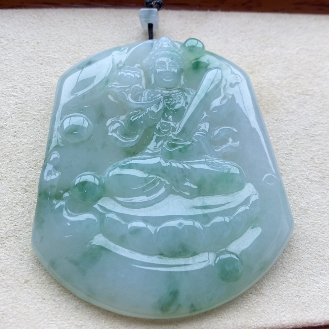 翡翠未镶嵌颈饰吊坠