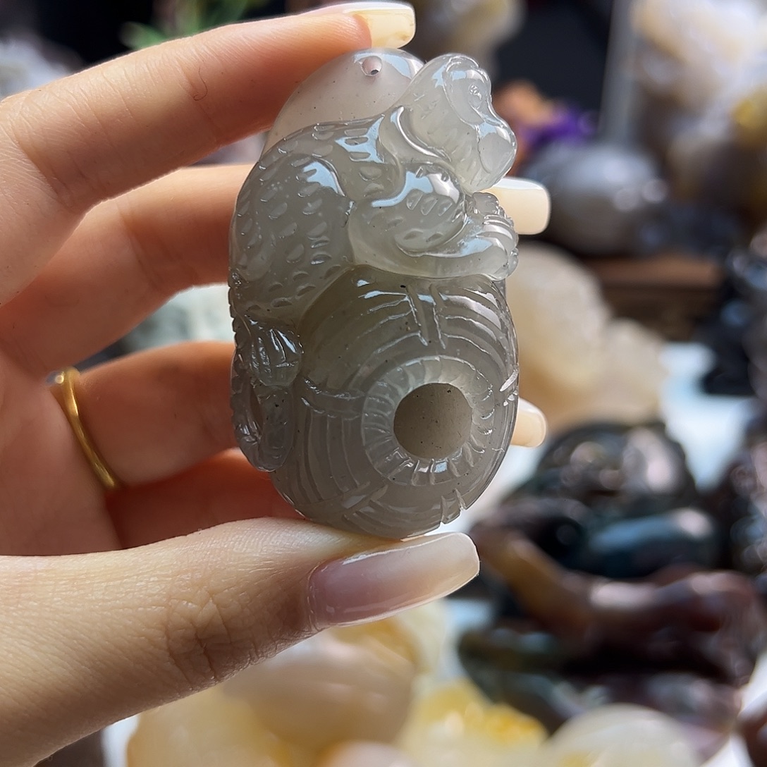 玄***学玛瑙/玉髓未镶嵌颈饰