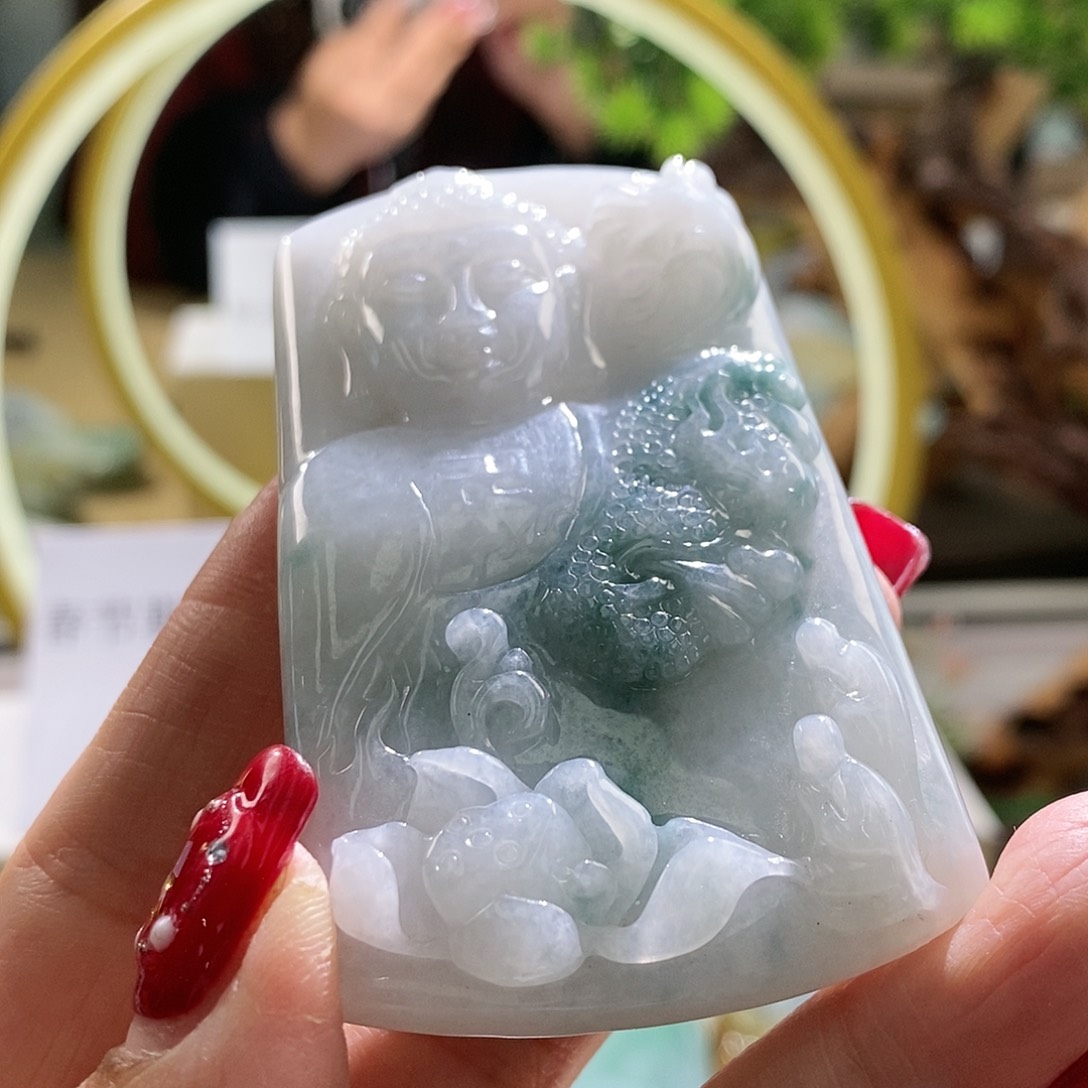 【闪购商品】翡翠颈饰未镶嵌一念