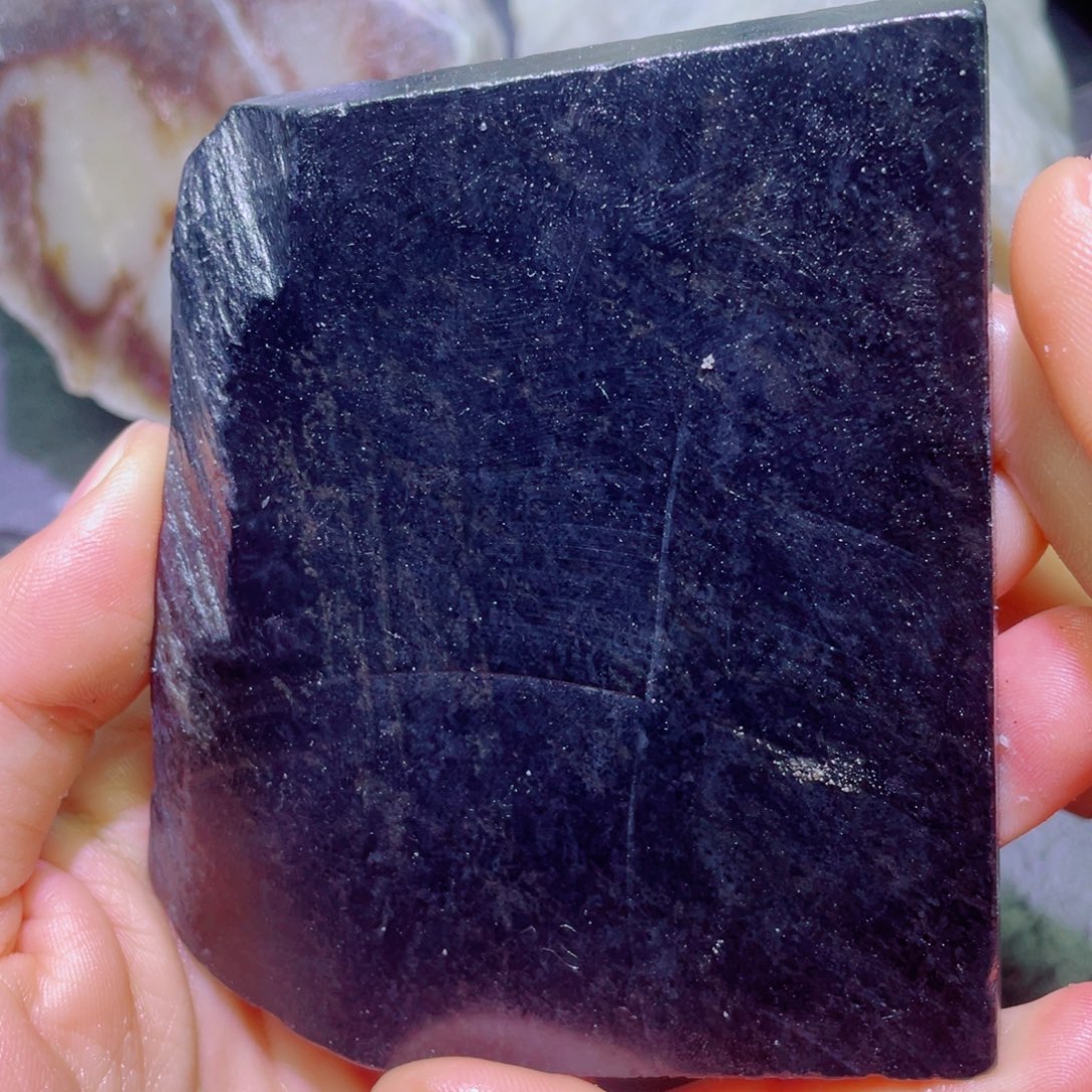 和田玉未镶嵌珠宝半成品