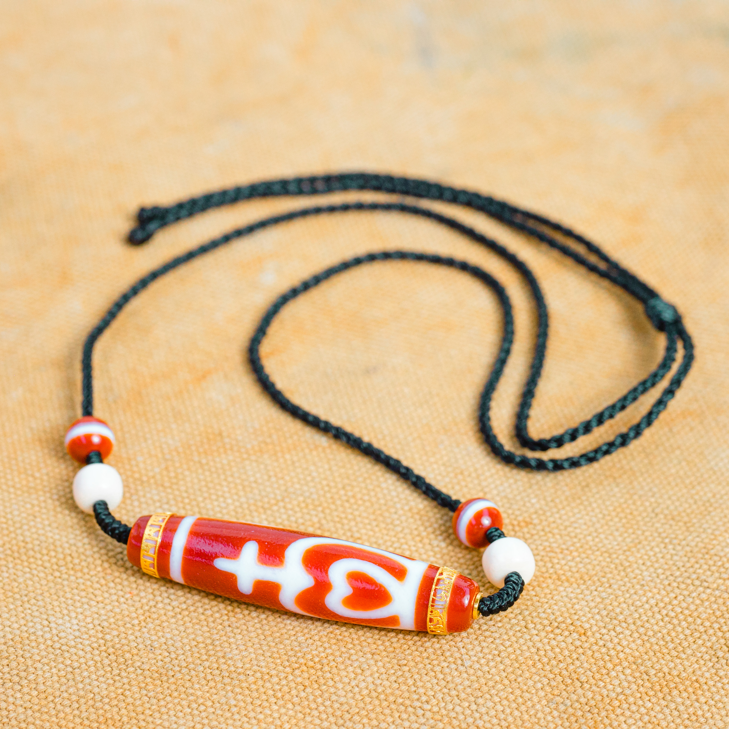 12月火  18k金镶红肉宝瓶玛瑙项链（拉萨直发）DU250702210