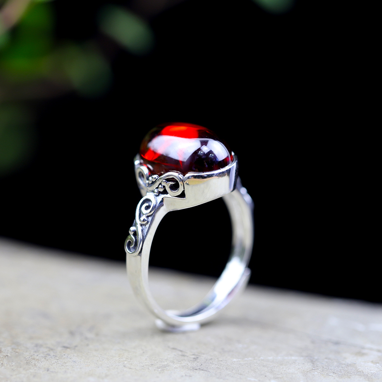 S925银戒指镶嵌石榴石精工时尚女士开口戒指