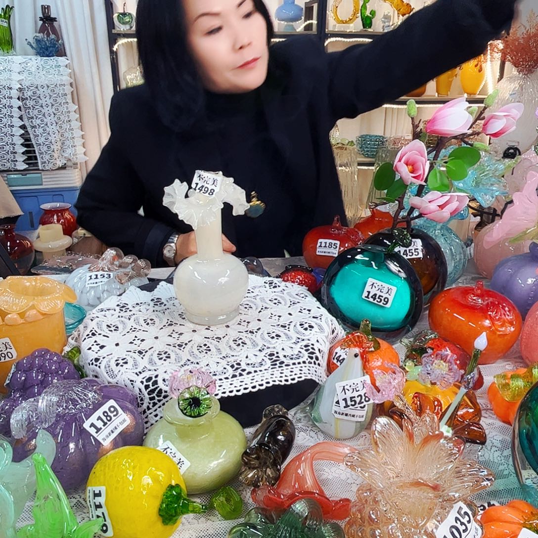 1498 家悦美居琉璃摆件不完美