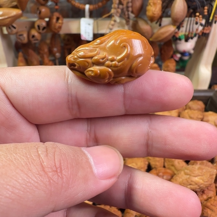 吊坠橄榄核A104貔貅