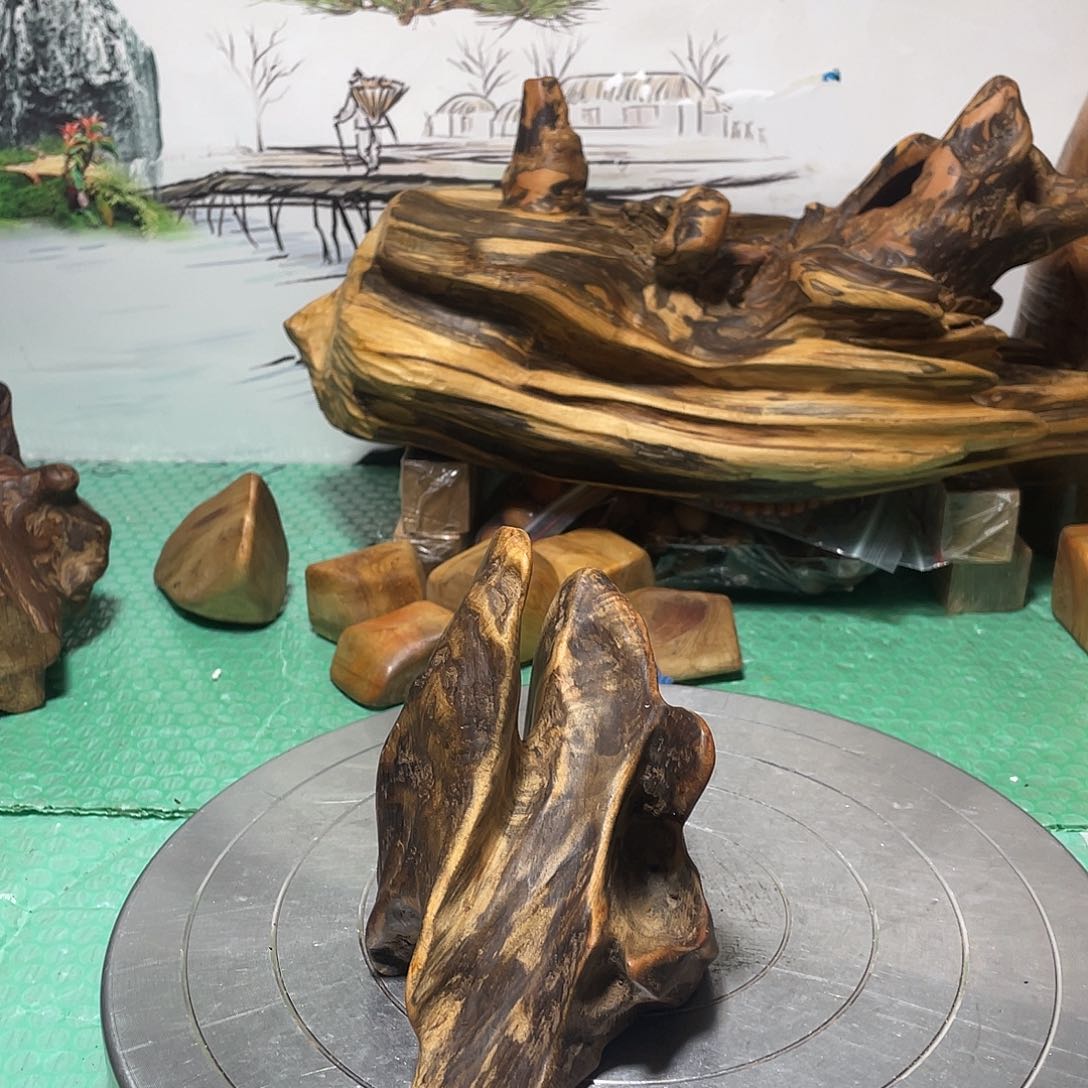 云***清玉木（非红木类）土沉香