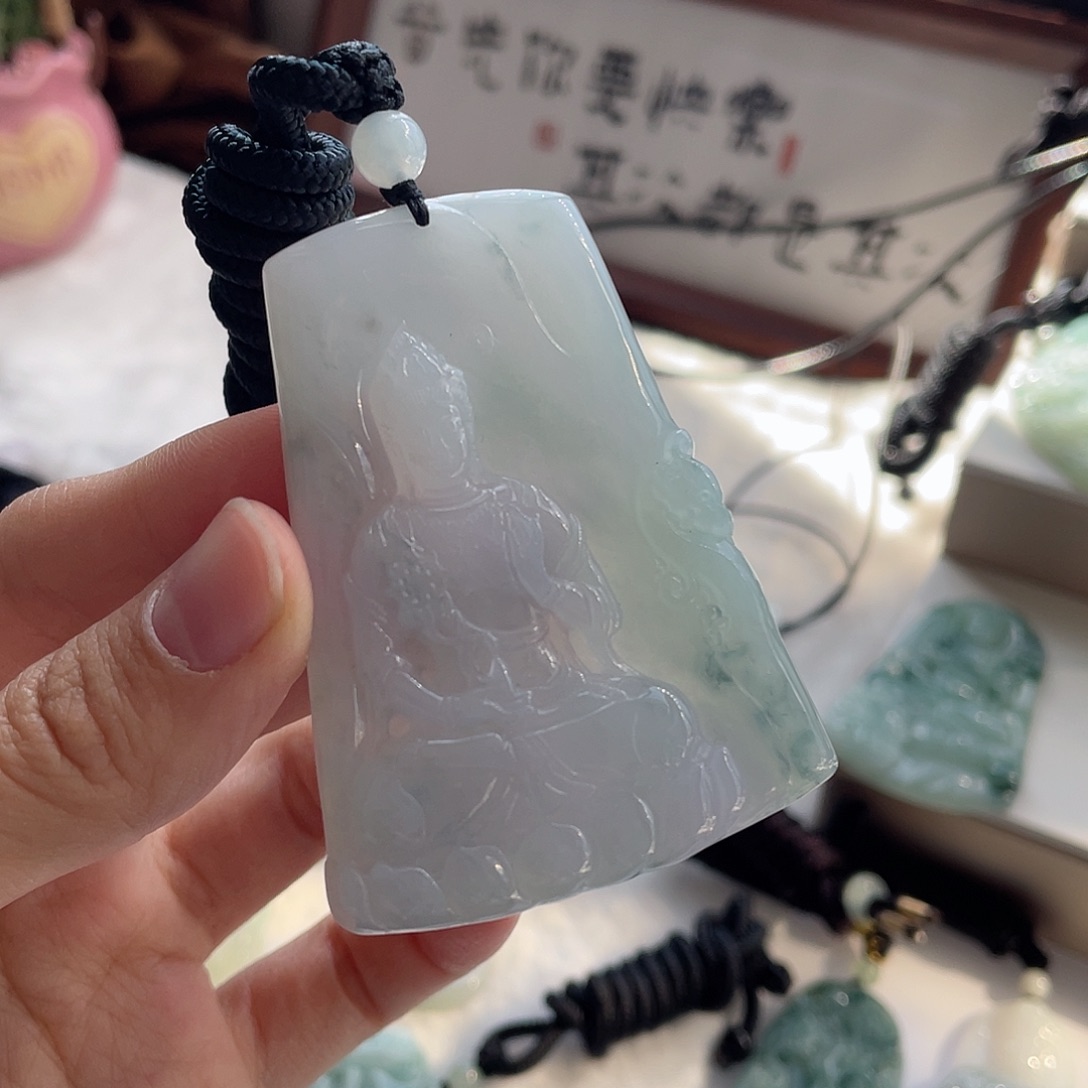 万***）翡翠未镶嵌颈饰观音