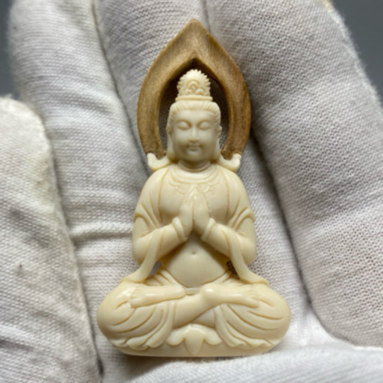 猛犸牙观音镶嵌老山檀挂件 保真天然支持鉴定