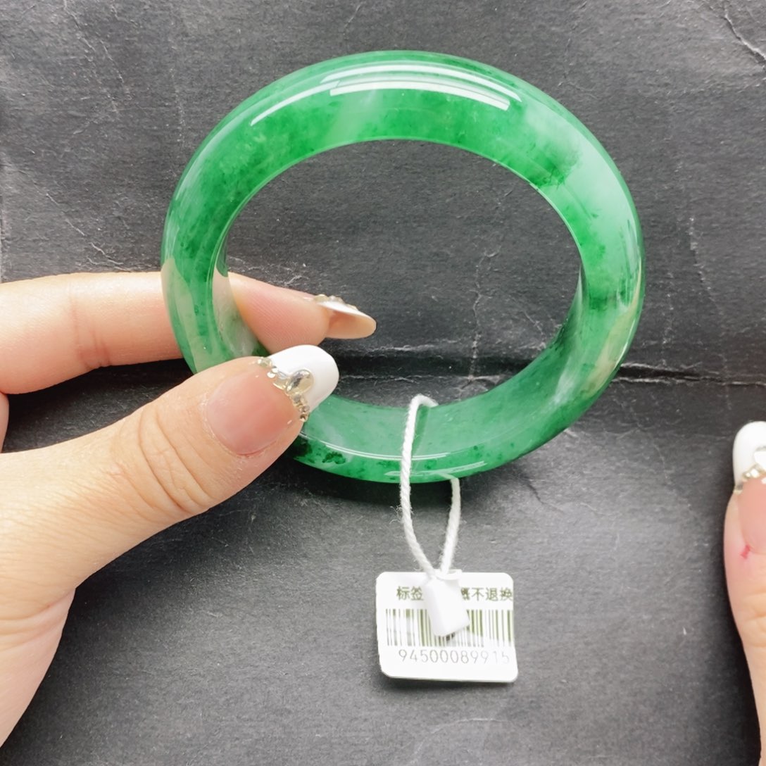 石英质玉未镶嵌手镯