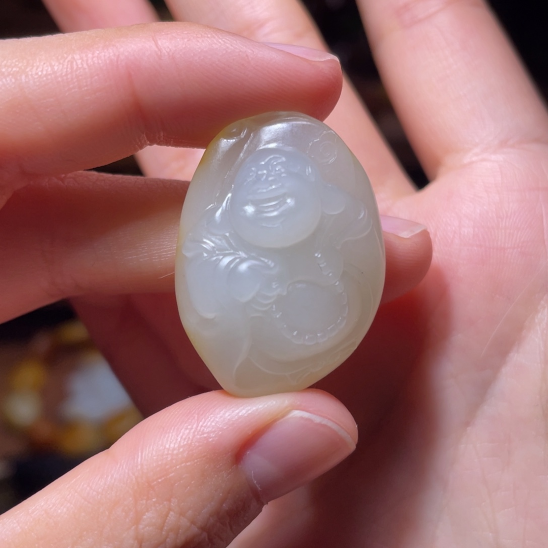 和田玉未镶嵌颈饰弥勒佛