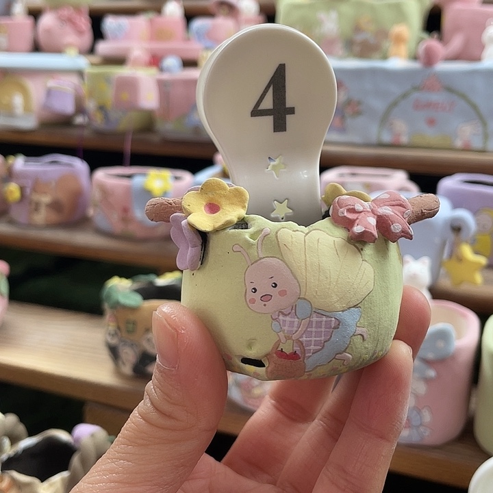 4…..手工手绘花盆