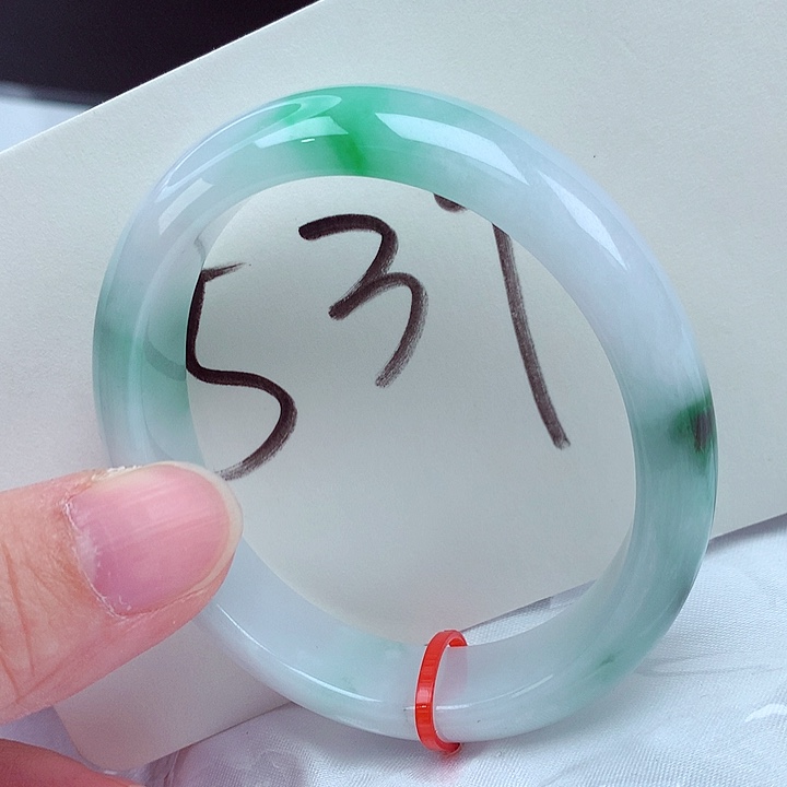 翡翠未镶嵌手镯（贵妃镯）翡翠