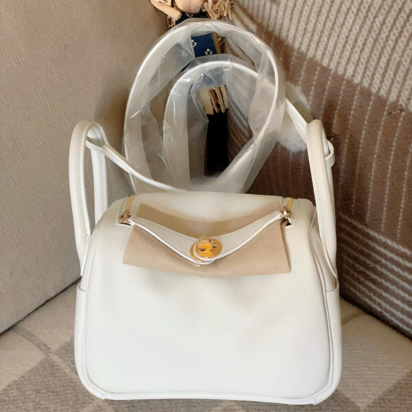 99新 Hermes/爱马仕 minilindy纯白金扣s皮u单肩包