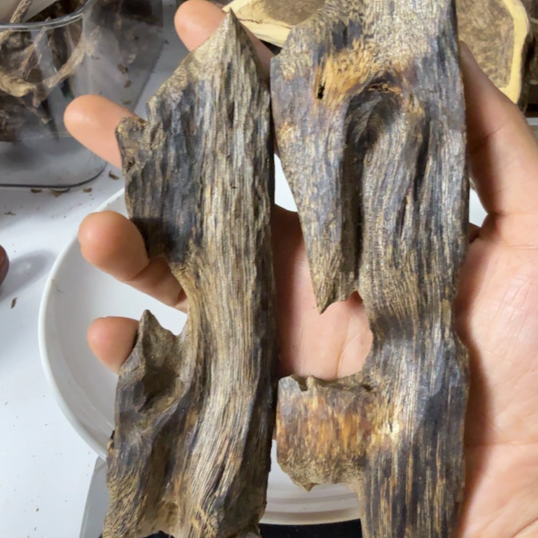 沉香沉香碎屑虎斑紫罗兰紫棋63克