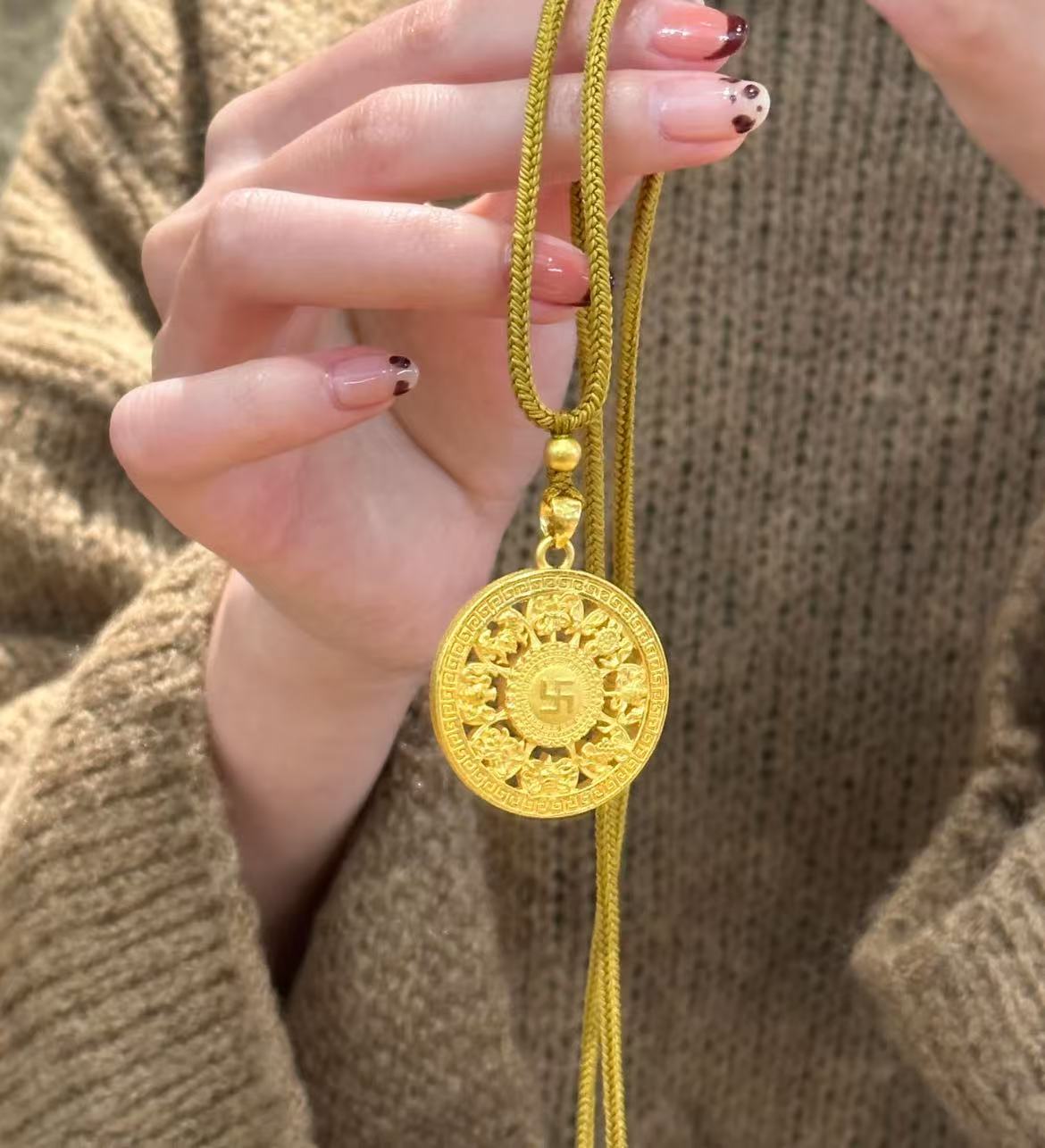 【贞爱福】 黄金足金实心八宝罗盘吊坠挂坠饰品项链黄金首饰带挂绳