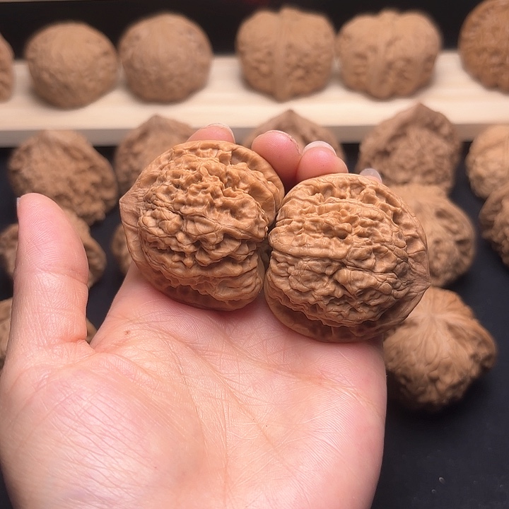 文玩核桃把件42官帽